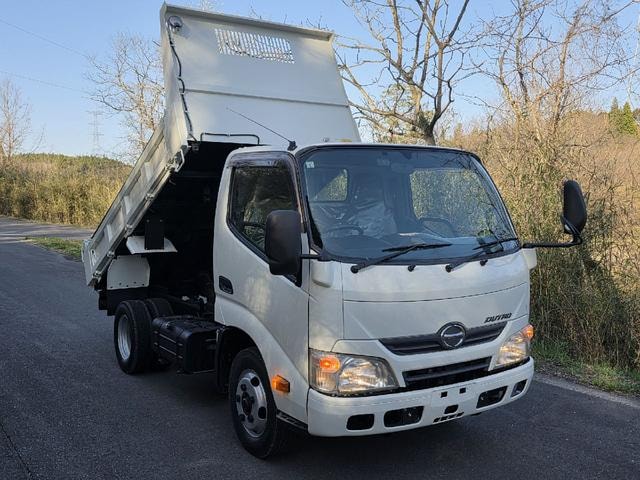 Hino DUTRO 2015 — фото автомобиля 1