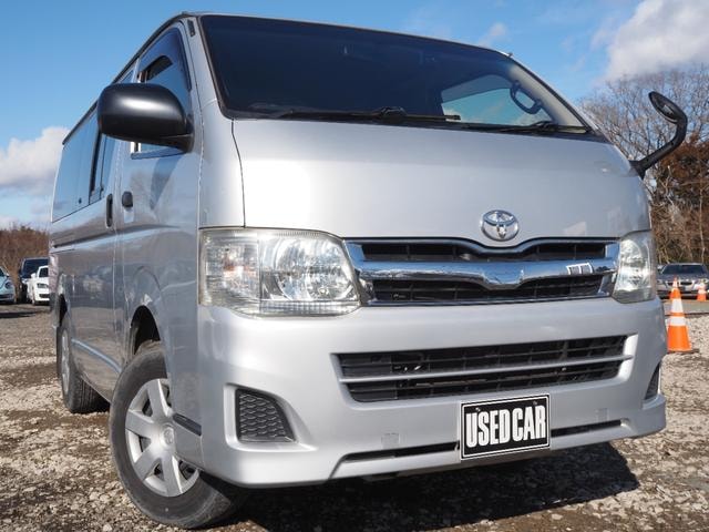 Toyota HIACE VAN 2012 — фото автомобиля