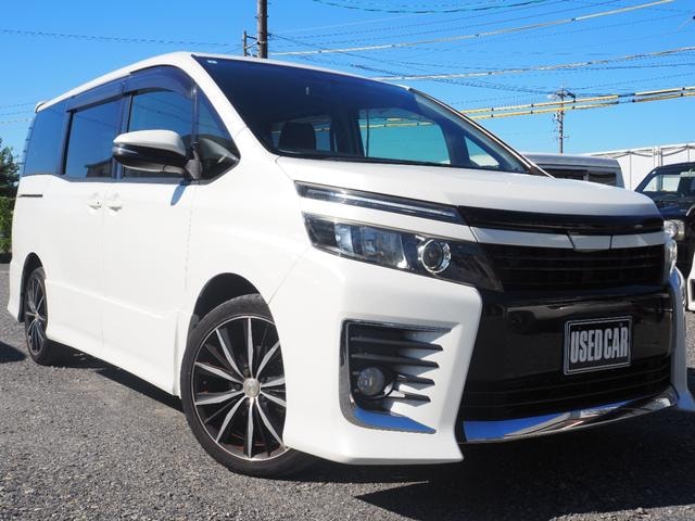 Toyota VOXY 2014 — фото автомобиля 1