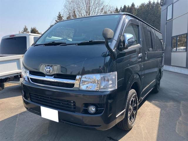 Toyota HIACE VAN 2004 — фото автомобиля 1