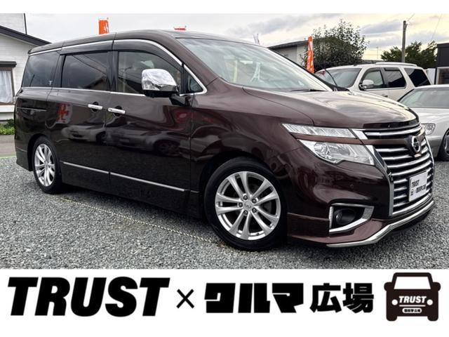 Nissan ELGRAND 2014 — фото автомобиля 1