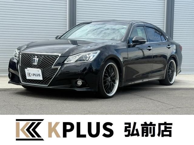Toyota CROWN 2013 — фото автомобиля 1