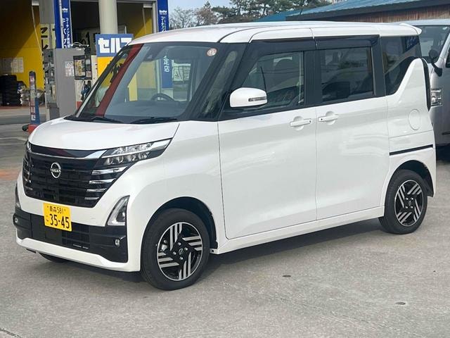 Nissan ROOX 2025 — фото автомобиля 1