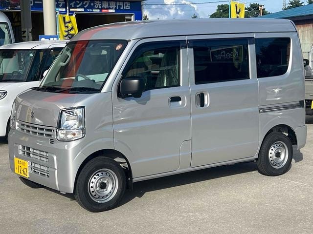 Suzuki EVERY 2025 — фото автомобиля 1