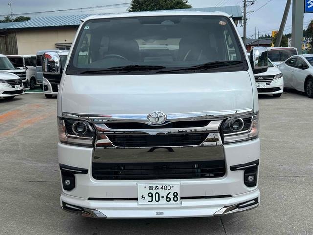 Toyota HIACE VAN 2026 — фото автомобиля