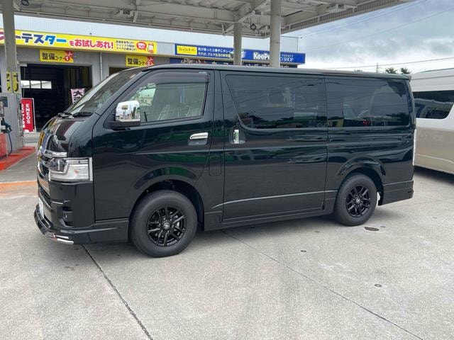 Toyota HIACE VAN 2026 — фото автомобиля