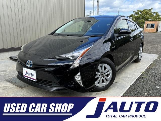 Toyota PRIUS 2017 — фото автомобиля 1