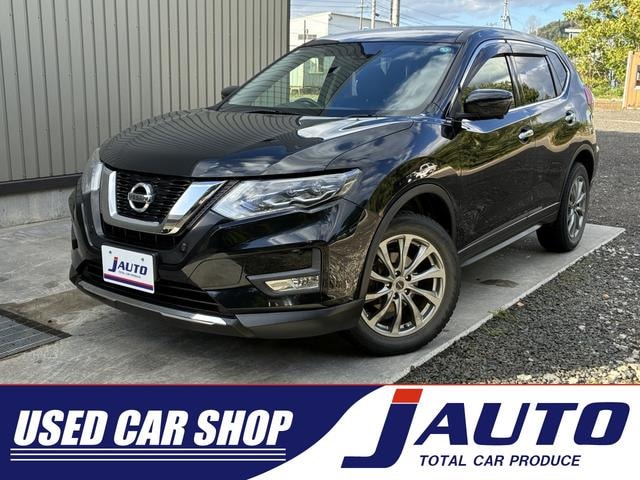 Nissan X-TRAIL 2017 — фото автомобиля 1