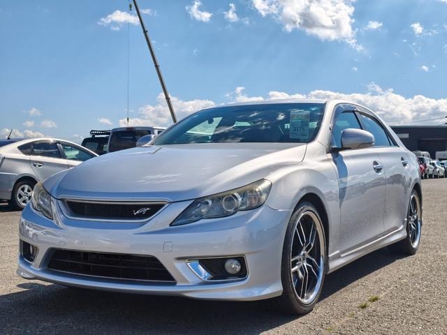 Toyota MARK X 2010 — фото автомобиля 1