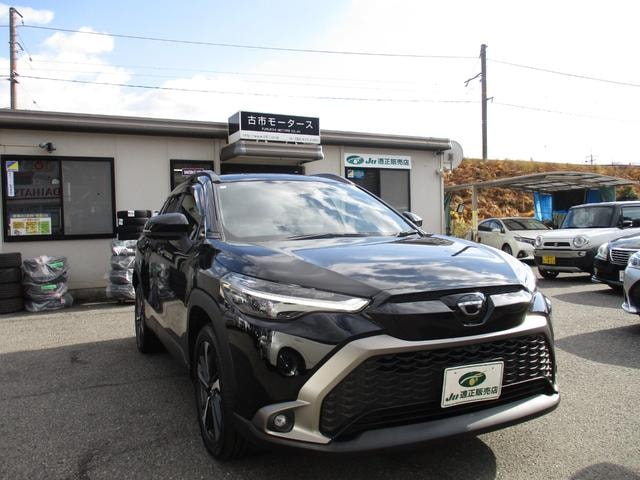 Toyota COROLLA CROSS 2023 — фото автомобиля 1