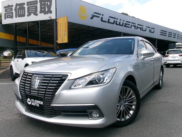Toyota CROWN HYBRID 2015 — фото автомобиля 1