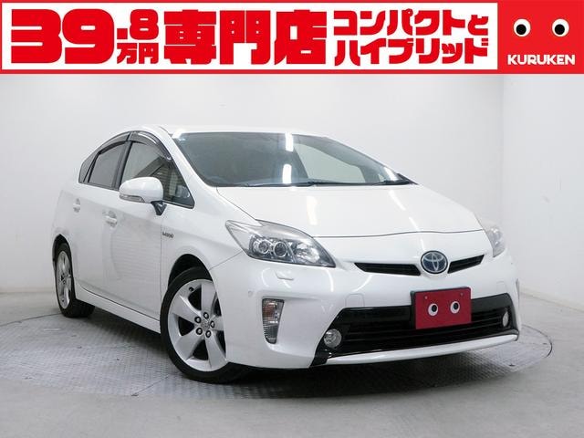 Toyota PRIUS 2012 — фото автомобиля 1