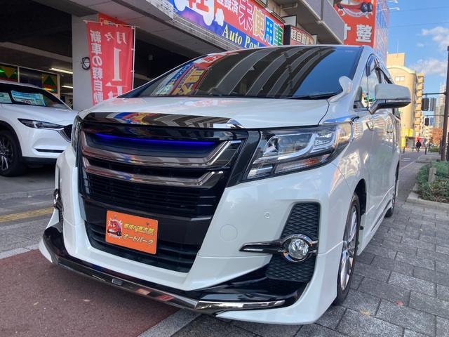 Toyota ALPHARD 2017 — фото автомобиля