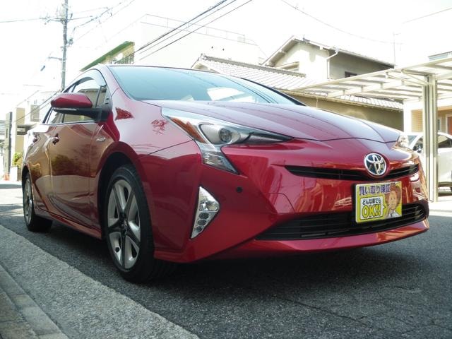 Toyota PRIUS 2016 — фото автомобиля 1