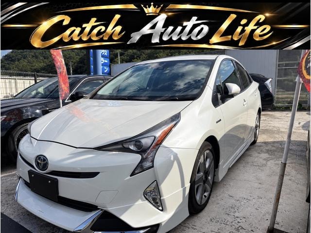Toyota PRIUS 2016 — фото автомобиля 1
