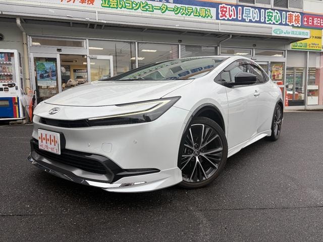 Toyota PRIUS 2023 — фото автомобиля
