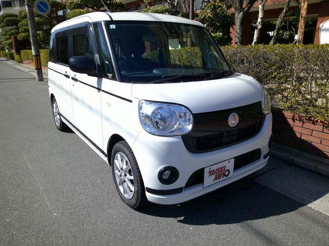 Daihatsu MOVE CANBUS 2019 — фото автомобиля 1