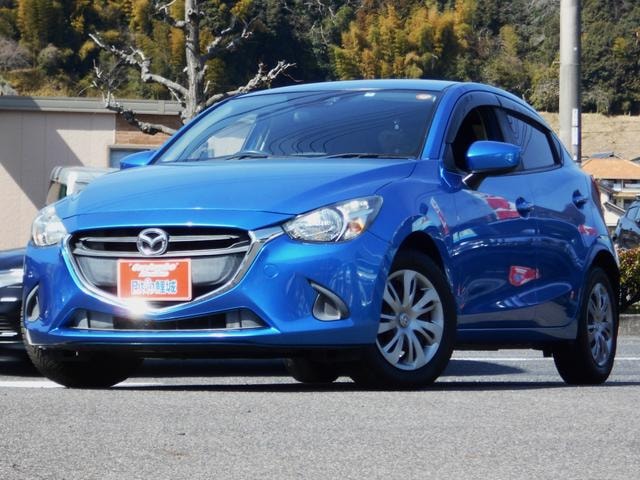 Mazda DEMIO 2016 — фото автомобиля 1