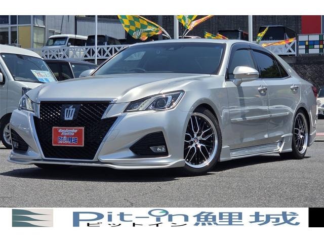 Toyota CROWN 2016 — фото автомобиля 1