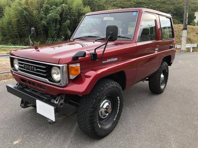 Toyota LAND CRUISER 70 1992 — фото автомобиля