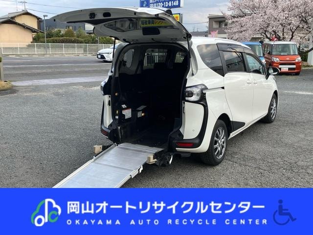 Toyota SIENTA 2016 — фото автомобиля 1