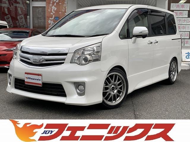 Toyota NOAH 2012 — фото автомобиля