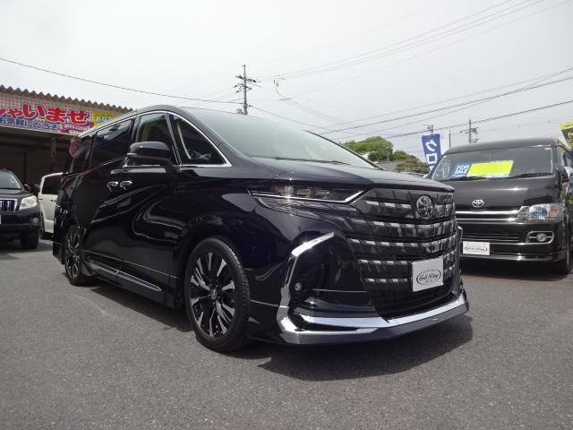 Toyota ALPHARD HYBRID 2024 — фото автомобиля