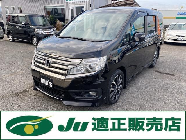 Honda STEPWAGON SPADA 2013 — фото автомобиля 1