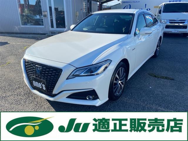 Toyota CROWN HYBRID 2018 — фото автомобиля