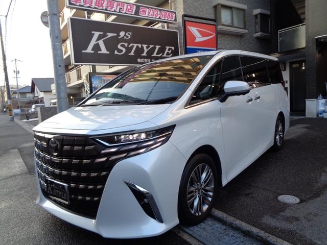 Toyota ALPHARD 2023 — фото автомобиля 1