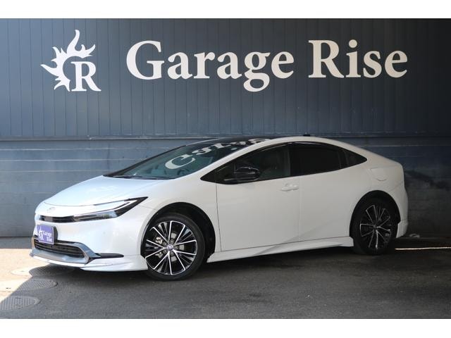 Toyota PRIUS 2023 — фото автомобиля 1