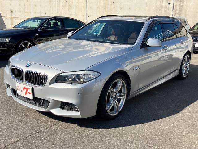 Bmw 5 SERIES 2013 — фото автомобиля