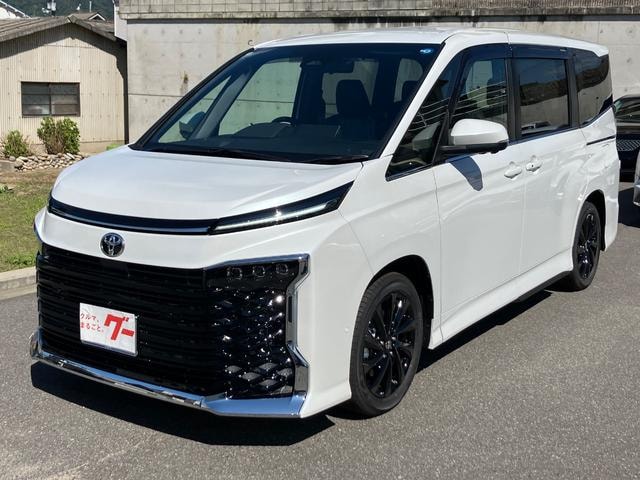 Toyota VOXY 2026 — фото автомобиля