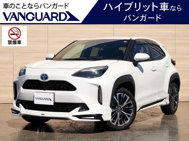 Toyota YARIS CROSS 2023 — фото автомобиля
