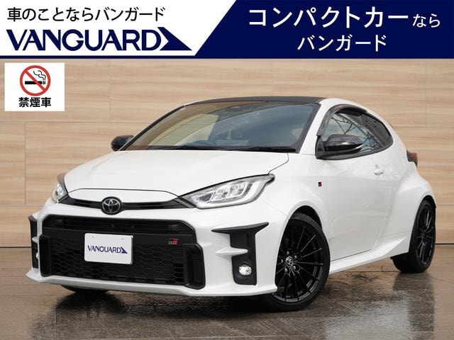 Toyota GR YARIS 2022 — фото автомобиля