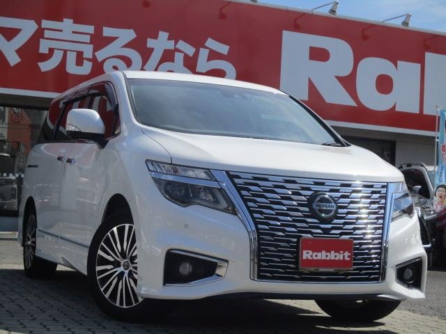 Nissan ELGRAND 2021 — фото автомобиля