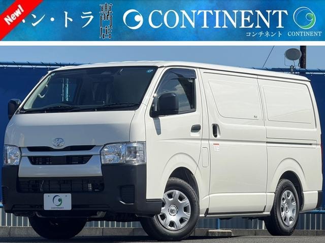 Toyota HIACE VAN 2026 — фото автомобиля