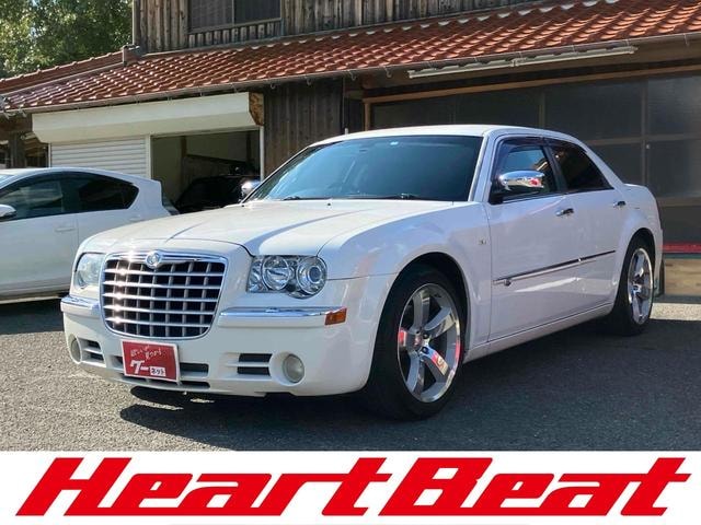 Chrysler 300C 2010 — фото автомобиля 1