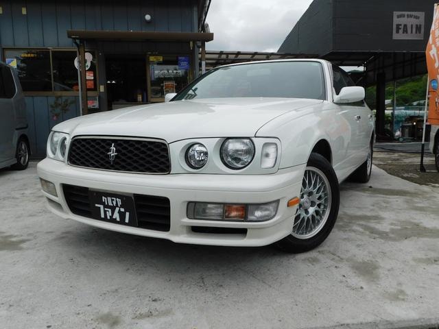 Nissan CEDRIC 1999 — фото автомобиля 1
