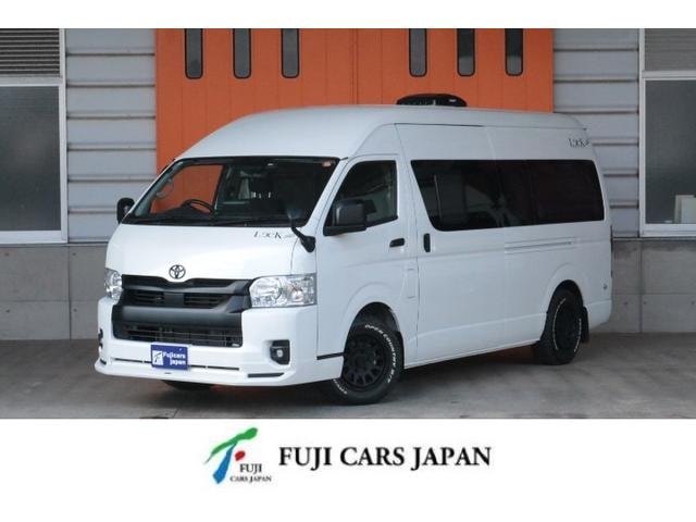 Toyota HIACE VAN 2023 — фото автомобиля