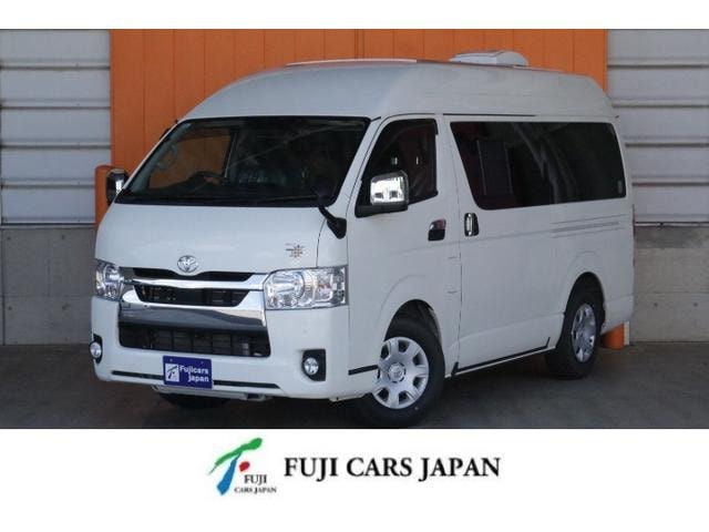 Toyota HIACE VAN 2022 — фото автомобиля