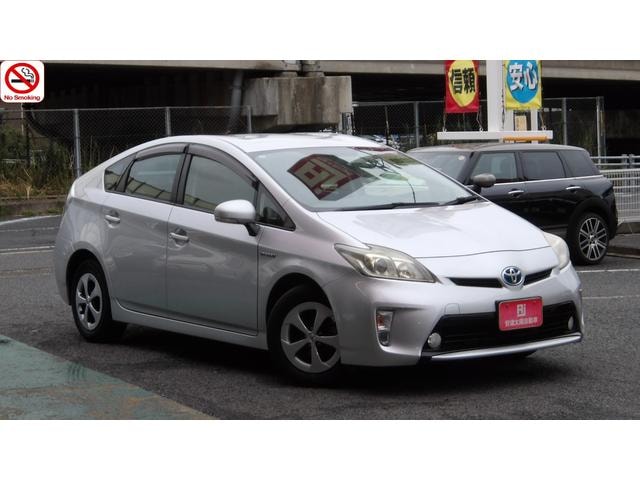 Toyota PRIUS 2012 — фото автомобиля 1