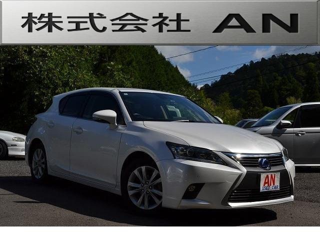 Lexus CT 2017 — фото автомобиля 1