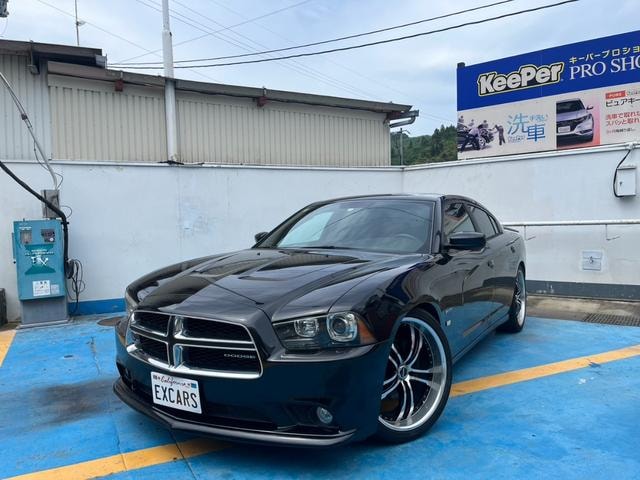 Dodge CHARGER  — фото автомобиля 1