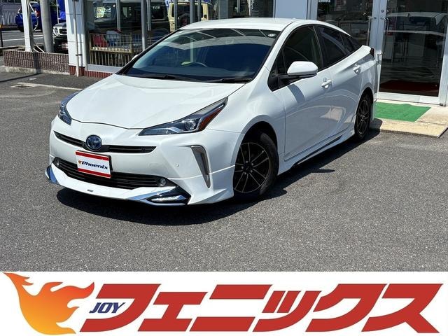Toyota PRIUS 2021 — фото автомобиля 1