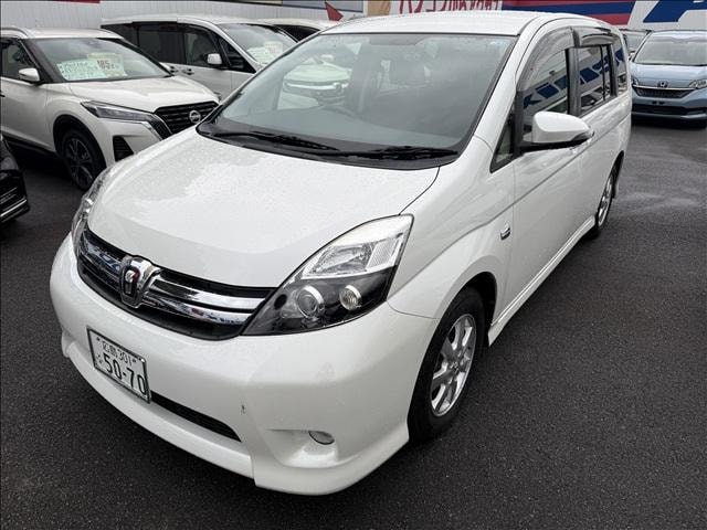 Toyota ISIS 2014 — фото автомобиля