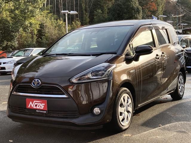 Toyota SIENTA 2018 — фото автомобиля 1