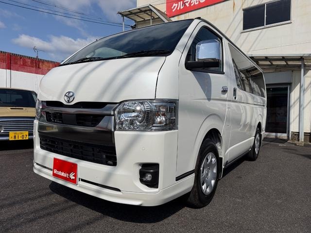 Toyota HIACE VAN 2025 — фото автомобиля 1