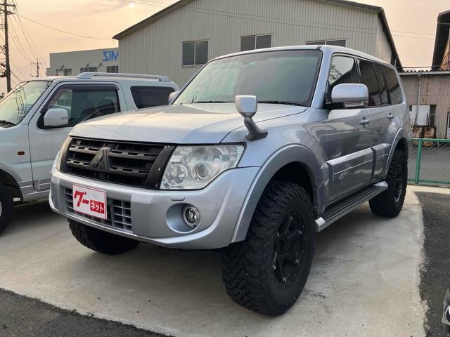Mitsubishi PAJERO 2013 — фото автомобиля