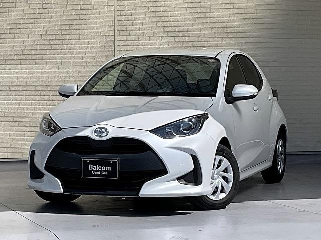 Toyota YARIS 2022 — фото автомобиля